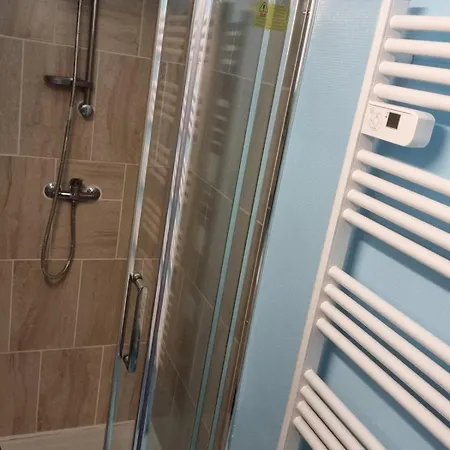 Apartment A 2 Mn A Pied De La Gare De *